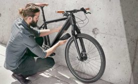 粘接剂组装电动自行车马达